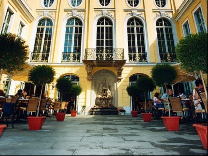 Photo: Coselpalais